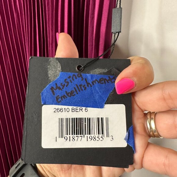 NWT Mac Duggal Pleated Sleeveless Bateau Gown Berry 6 #9839 - Picture 8 of 11